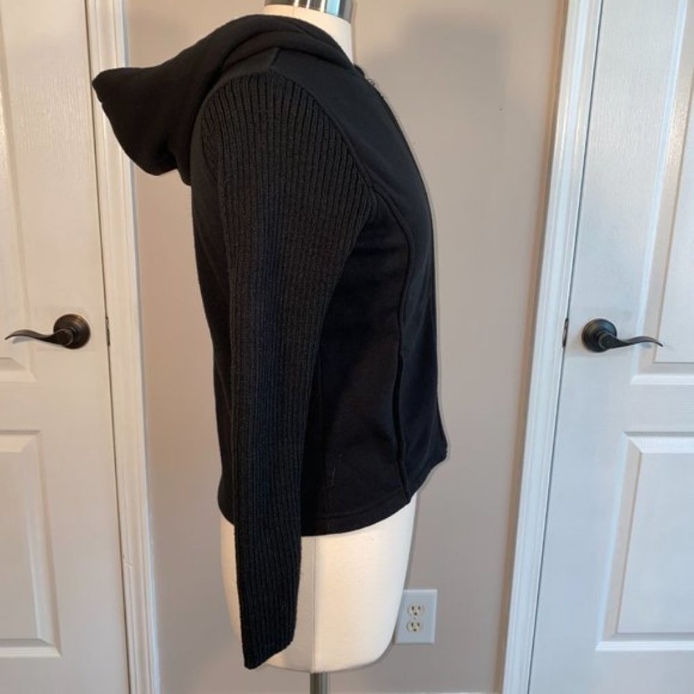 Black zip hoodie knit fleece PM medium petite EUC - Picture 2 of 5